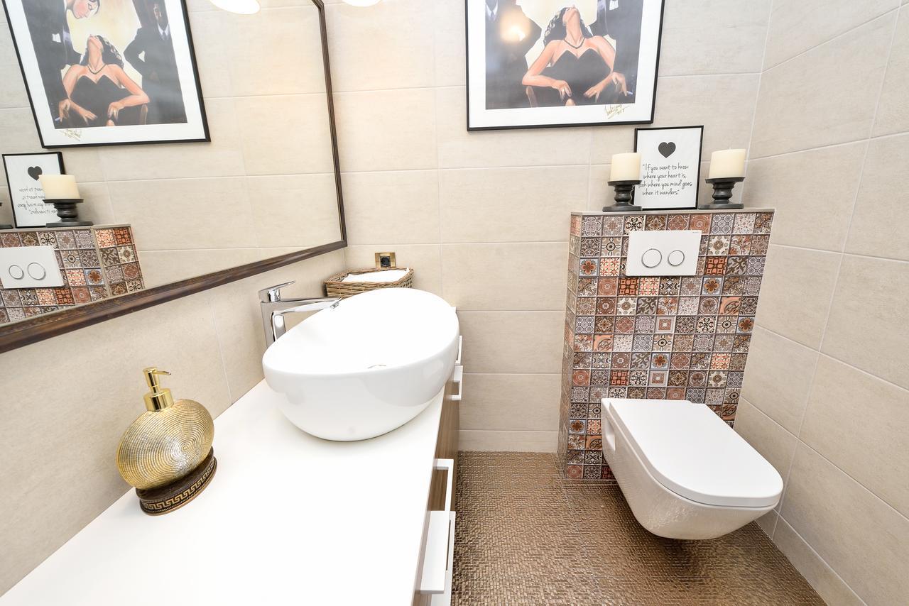 Apartments Fontana Zadar Ngoại thất bức ảnh