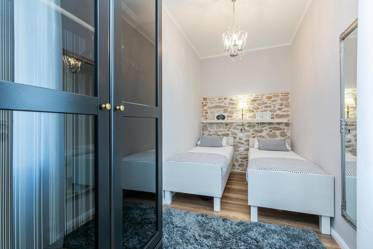 Apartments Fontana Zadar Ngoại thất bức ảnh